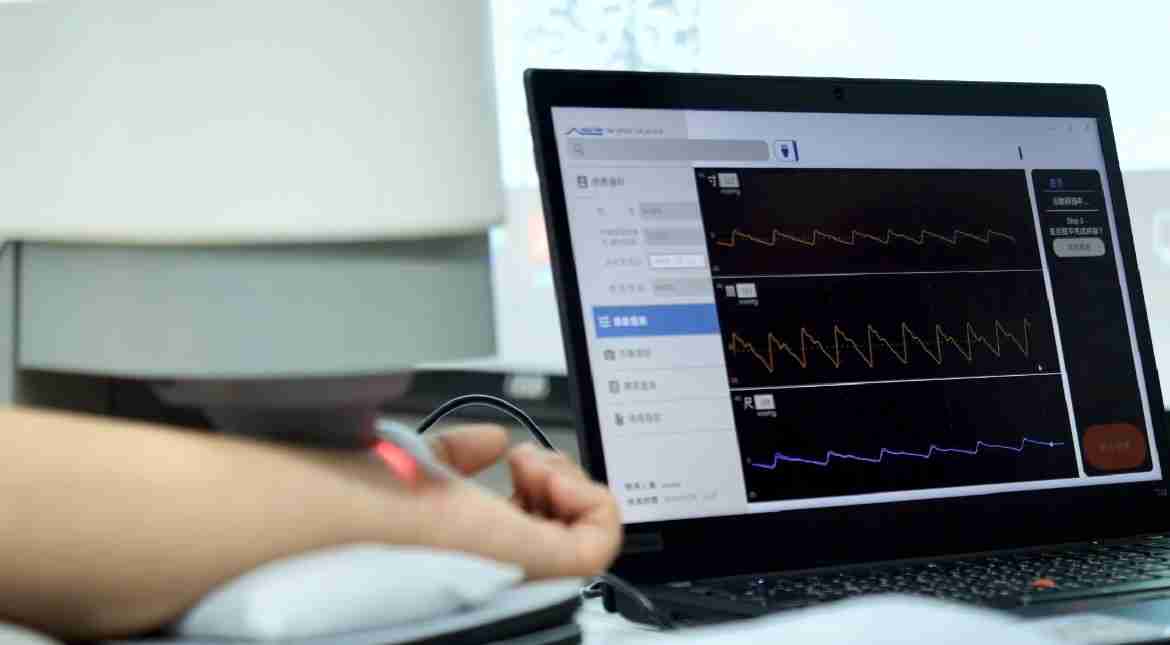 z6mg·人生就是博耘康以高解析与拟真的显示技术，，，，将其应用于中医检测，，提供“中医数位化检测方案”，，使传统中医检测结果数据化与可视化